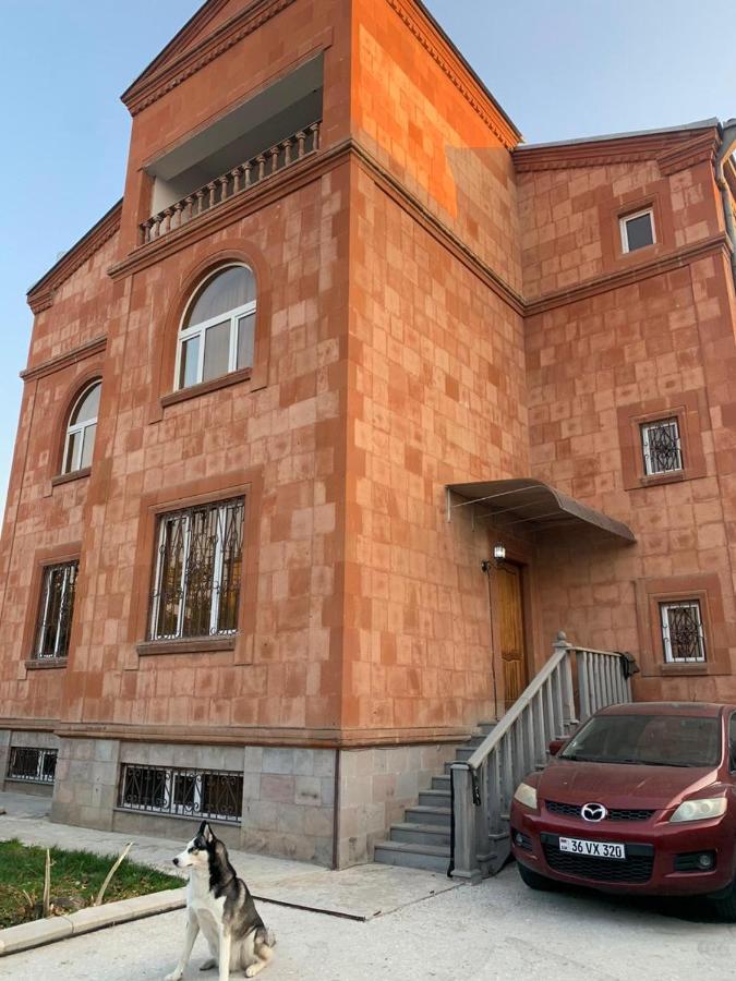 Red Castle Otel Erivan Dış mekan fotoğraf